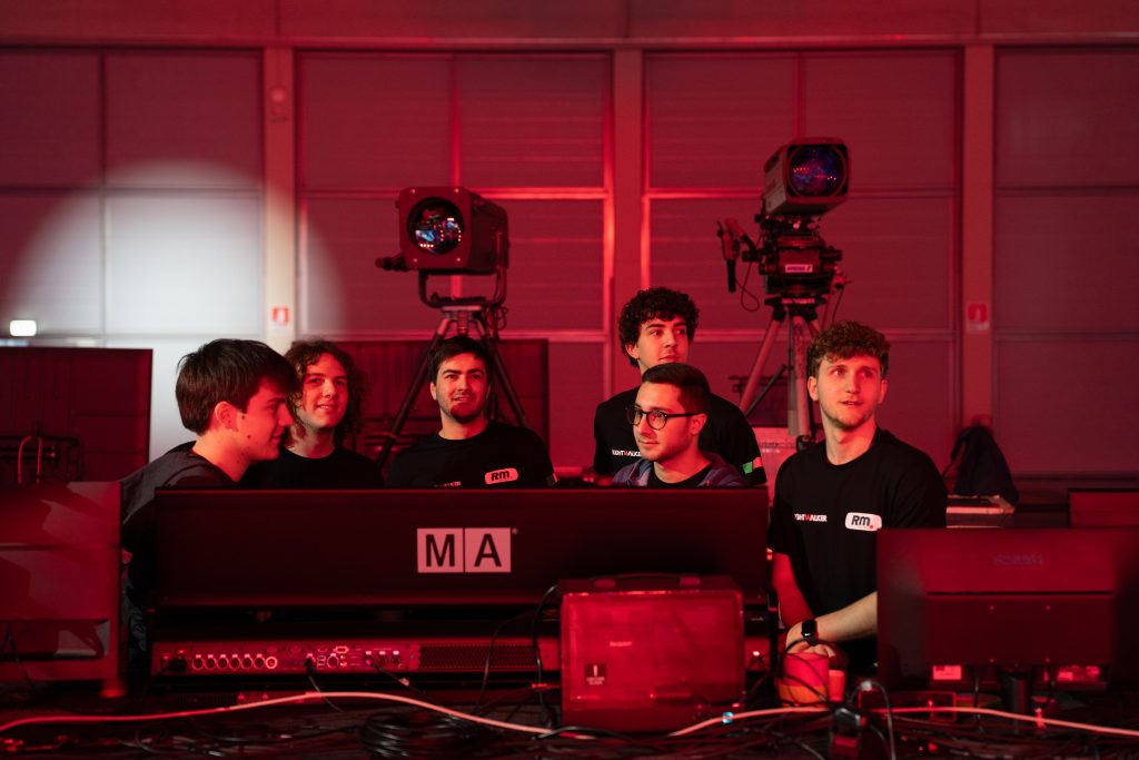 THE LIGHTWALKER CONTEST 2026: LA NUOVA GENERAZIONE DEL LIGHTING DESIGN PRENDE FORMA SUL PALCO DEL LIVE YOU PLAY!